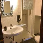 Zen Palazzo Storico 펜션 알리스테